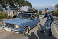 Přes 28 tisíc uprchlíků z Náhorního Karabachu uteklo do Arménie. Obávají se etnických čistek
