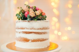 Naked cake: "Nahý" dort, za který se nemusíte stydět na žádné svatbě ani oslavě