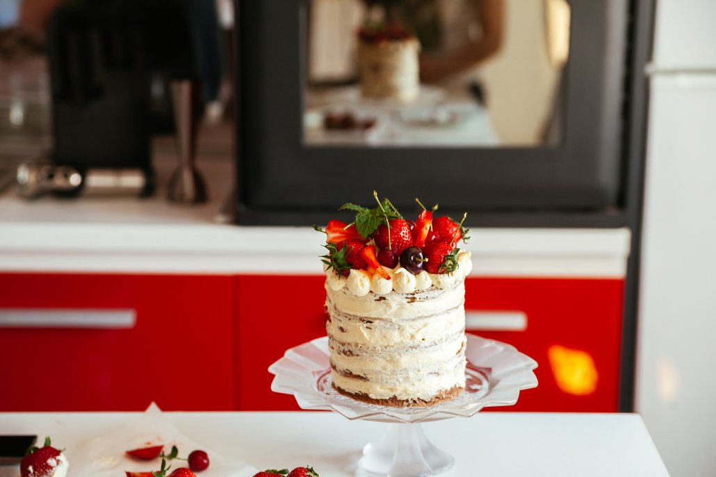 naked cake