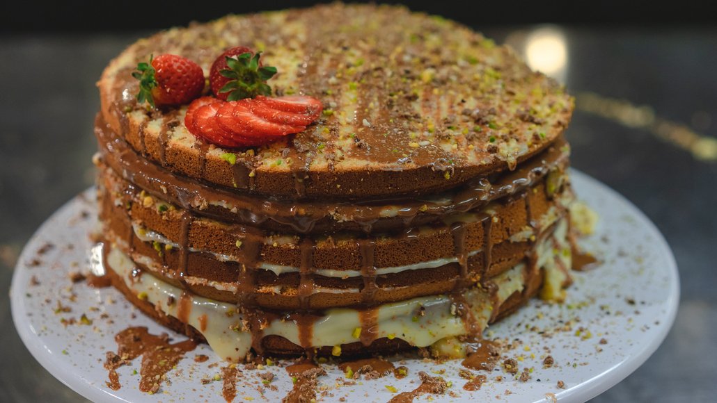 naked cake