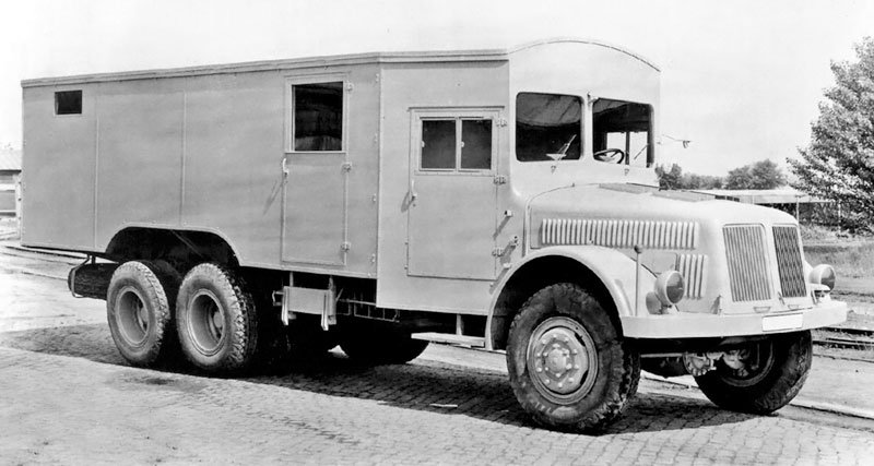 Tatra T 111