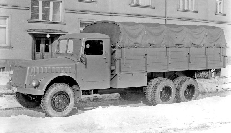 Tatra T 111