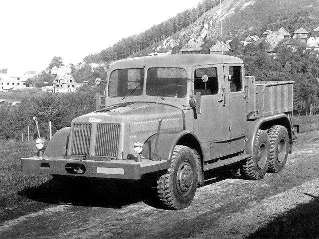 Tatra T 111