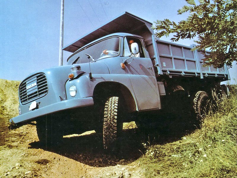 Tatra T 148