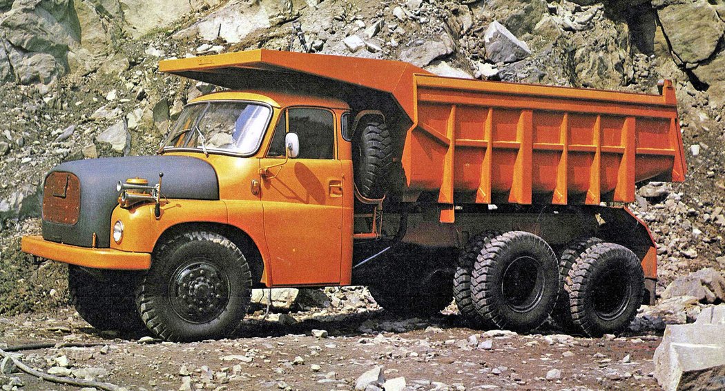 Tatra T 148