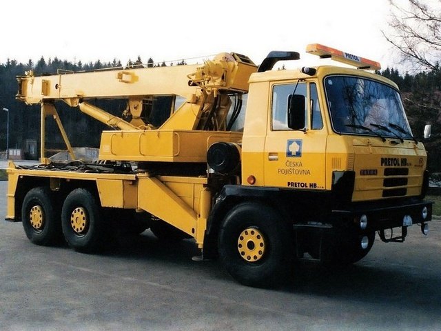 Tatra T 815