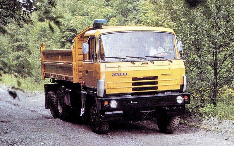 Tatra T 815