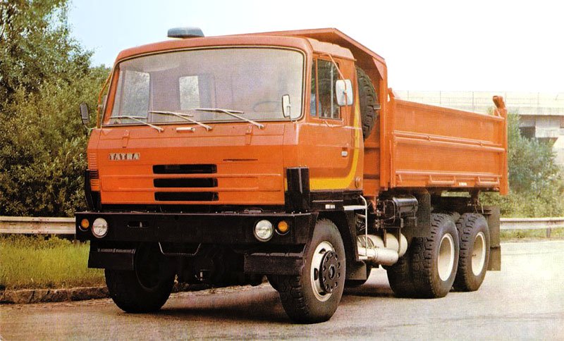 Tatra T 815