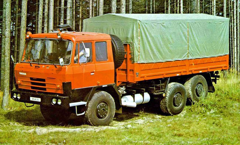 Tatra T 815