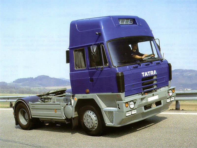 Tatra T 815