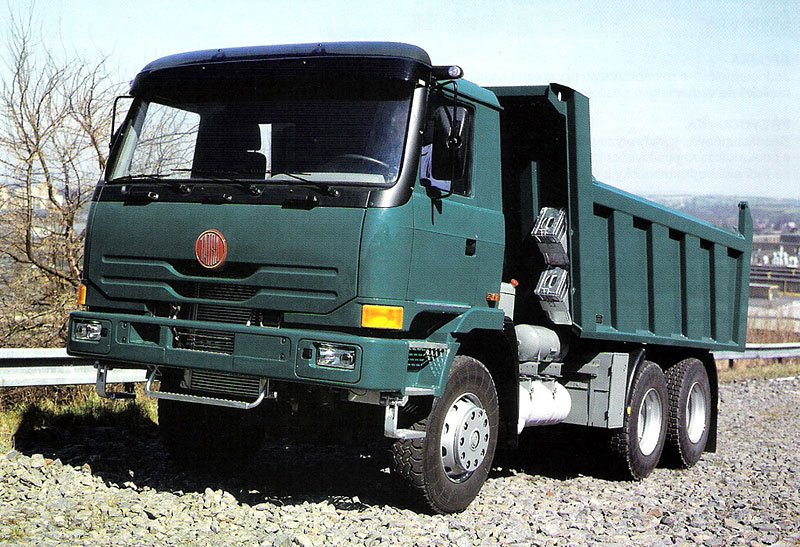 Tatra T 815