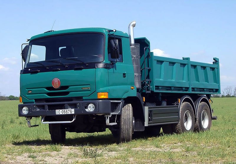 Tatra T 815