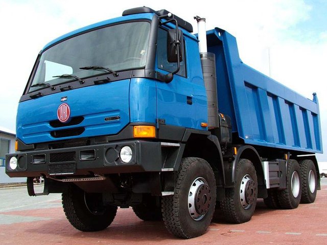 Tatra T 815