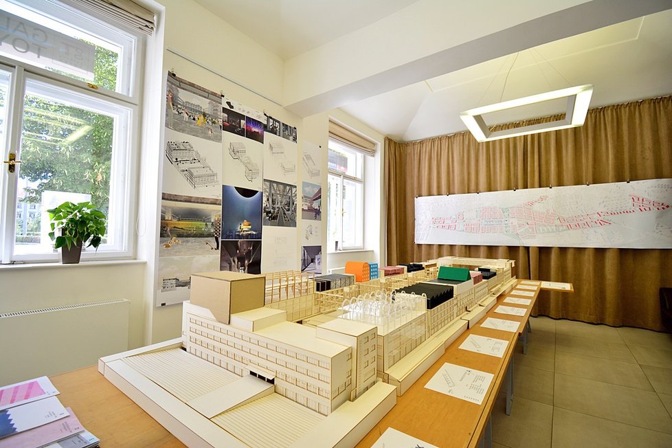 Studenti ČVUT ztvárnili model možné budoucnosti Nákladového nádraží Žižkov.