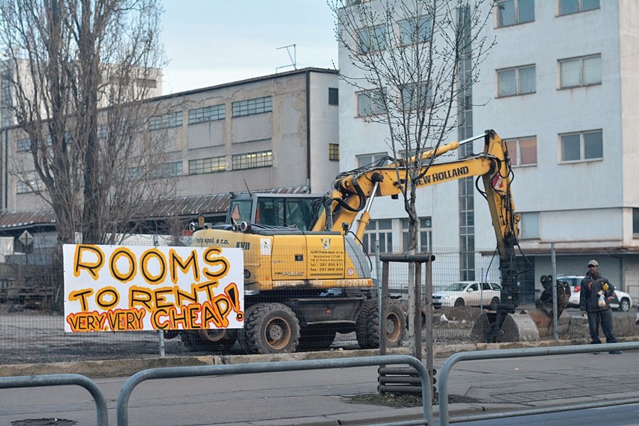 Nákladové nádraží Žižkov se mění před očima (Fotografie z února 2018)