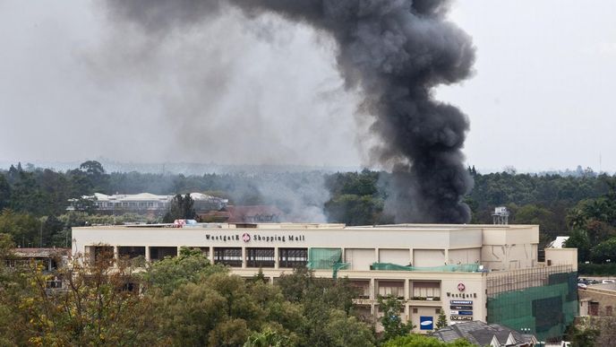 Nákupní centrum Westgate v Nairobi během teroristického útoku (ilustrační foto)