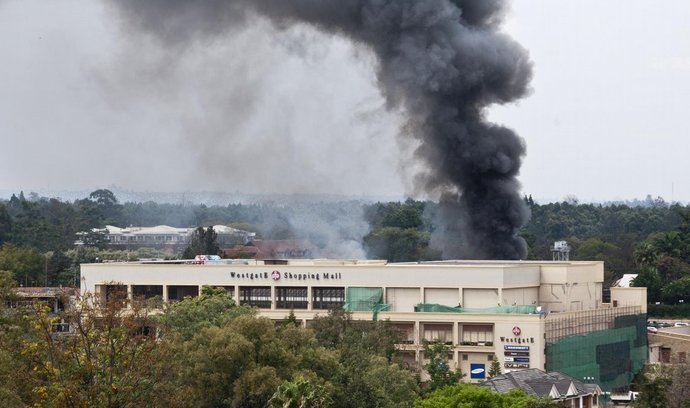 Nákupní centrum Westgate v Nairobi během teroristického útoku (ilustrační foto)