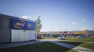 Rusové koupili české nákupní parky v čele s Billou