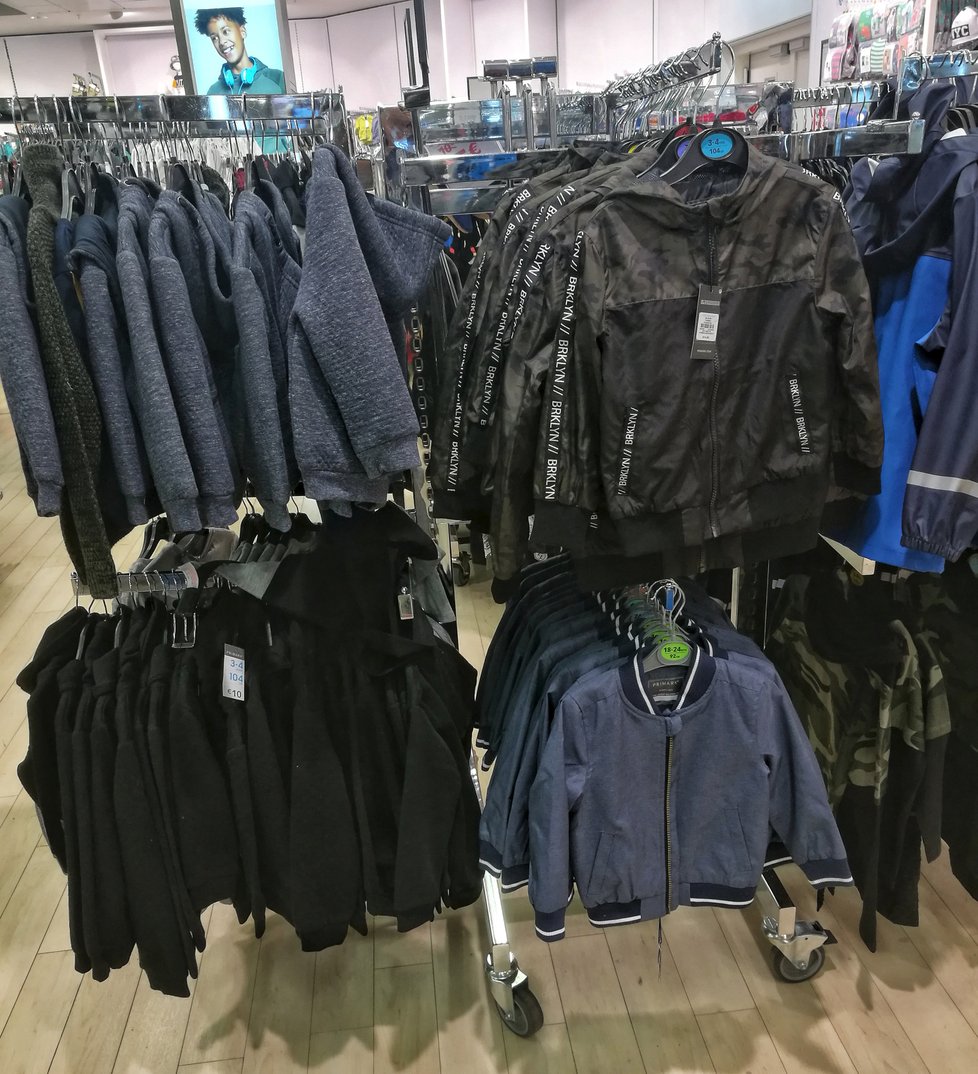 Primark v Drážďanech. Sem Češi rádi jezdí nakupovat.