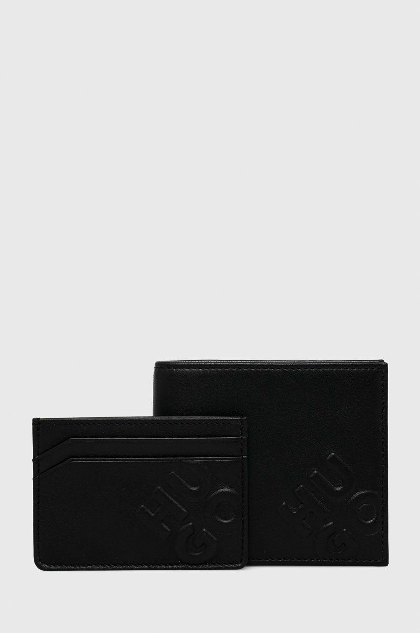 Kožená peněženka a držák na karty HUGO, původně 3299 Kč, nyní 1799 Kč, koupíte na www.answear.cz.