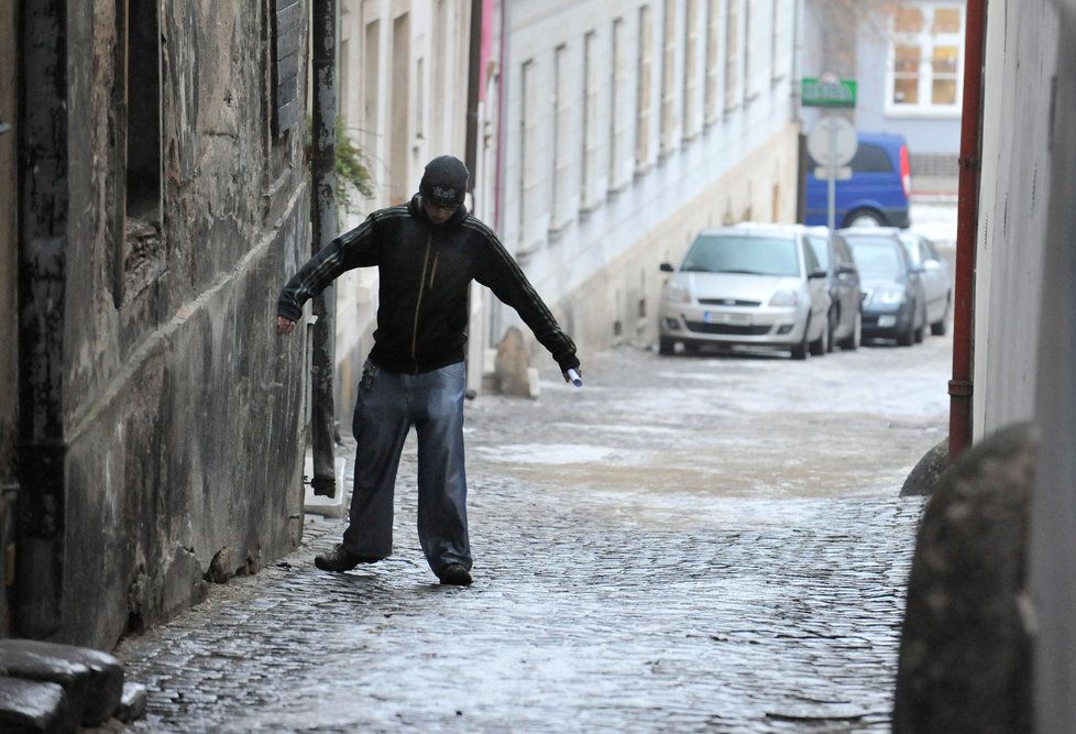 V části Česka hrozí v noci a ve čtvrtek ráno tvorba ledovky.