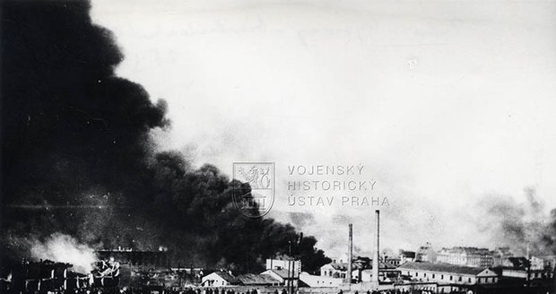 Následky bombardování Vysočan z 25. března 1945.