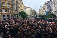 Kam 28. října? Oslava na Staromáku, protesty i procházka za pověstmi