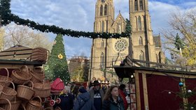 První vánoční trhy tohoto roku zahájeny! Nasajte sváteční atmosféru na náměstí Míru