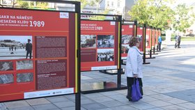 Výstava fotografií z masakru proti lidem na náměstí Nebeského klidu v Pekingu bude v centru Ostravy k vidění do konce měsíce.