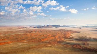 Namibijské kruhy v poušti - největší záhada přírody?