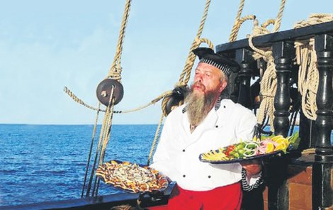 Ivo Pokluda se cítí na palubě jako ryba ve vodě, ale cizí mu není ani zahraniční pevnina.