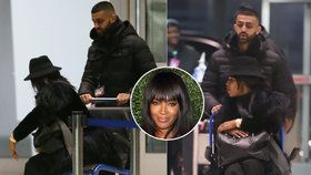 Uhněte, jedu do práce: Naomi Campbell se řítí na přehlídku! Na vozíčku!   