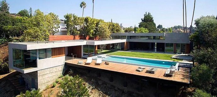 Naomi Ósakaová má v Beverly Hills luxusní vilu.