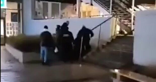 Šokující video: Brutální zákrok ochranky na Jižáku! Incident řeší policie