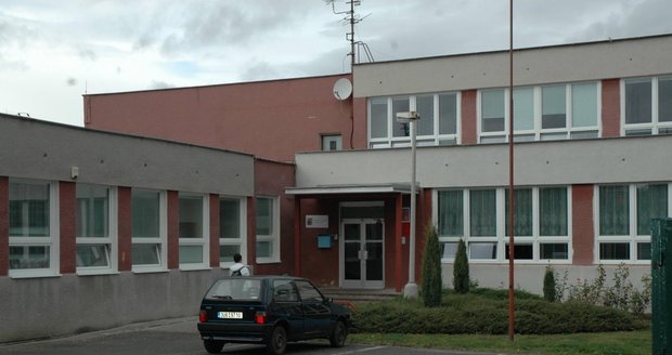 Střední odborné učiliště v Podbořanech, kde došlo k incidentu