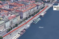 Kauza kolem aut na náplavce. Udělejte si pořádek na radnici, vzkazuje radní starostce Prahy 2