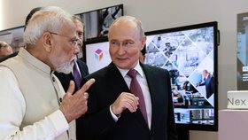 Ruský prezident Vladimir Putin na summitu BRICS s indickým premiérem Naréndrou Módím (11.9.2026)