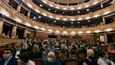 Národní divadlo otevřelo 10. června 2020. Ministr kultury Lubomír Zaorálek (ČSSD) chce pro divadla vyjednat zvláštní dotace.