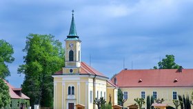 Národní hřebčín Kladruby nad Labem