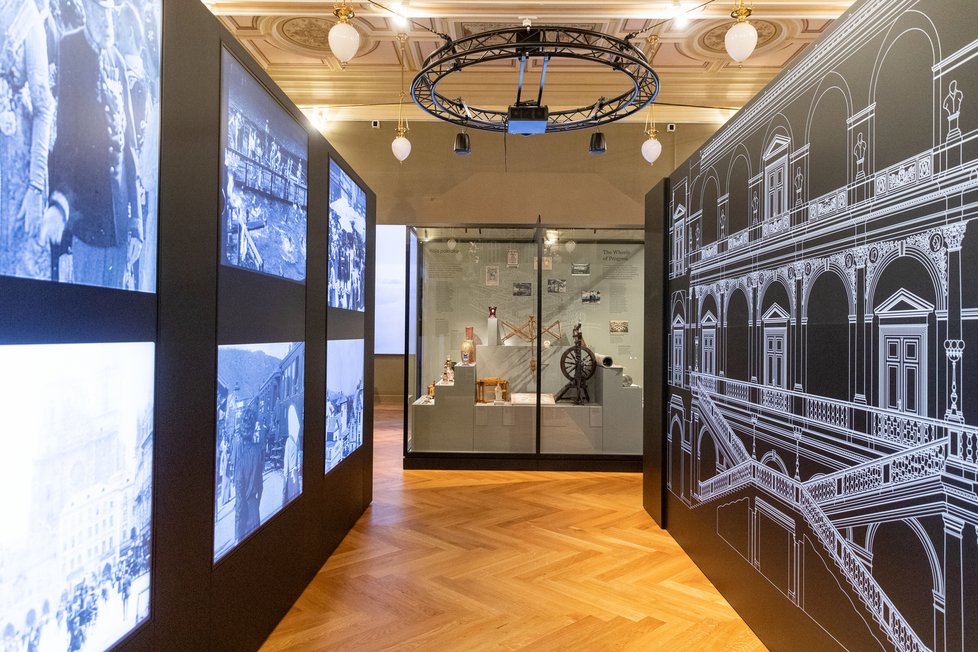 Nová stálá expozice představuje řadu unikátních historických předmětů.