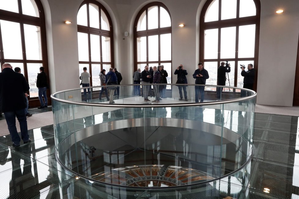 Národní muzeum otevřelo 1. března 2019 po měsíční přestávce své brány. Je konečně bezbariérové, návštěvníci se mohou podívat také do kopule.