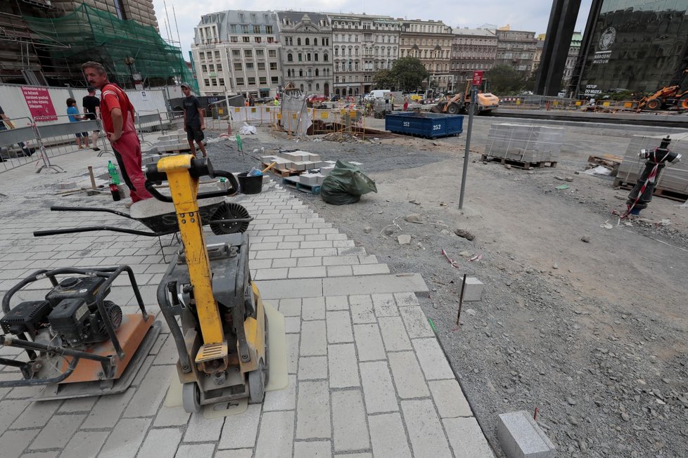 Opravené Národní muzeum se brzy otevře veřejnosti ve vší parádě.