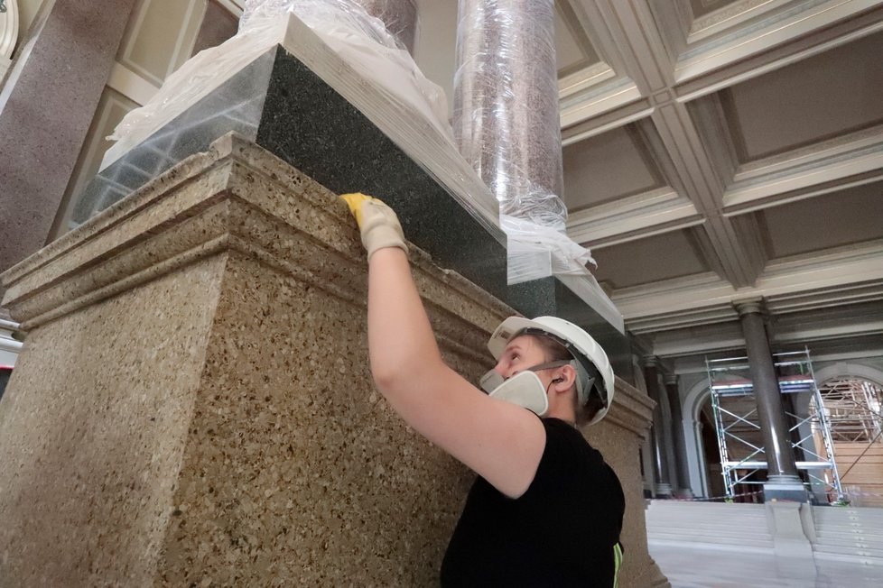 Opravené Národní muzeum se brzy otevře veřejnosti ve vší parádě.