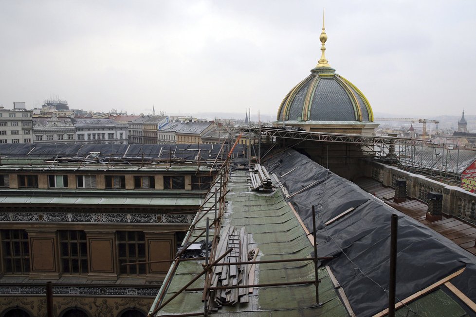 Během rekonstrukce jsme navštívili i střechu Národního muzea.