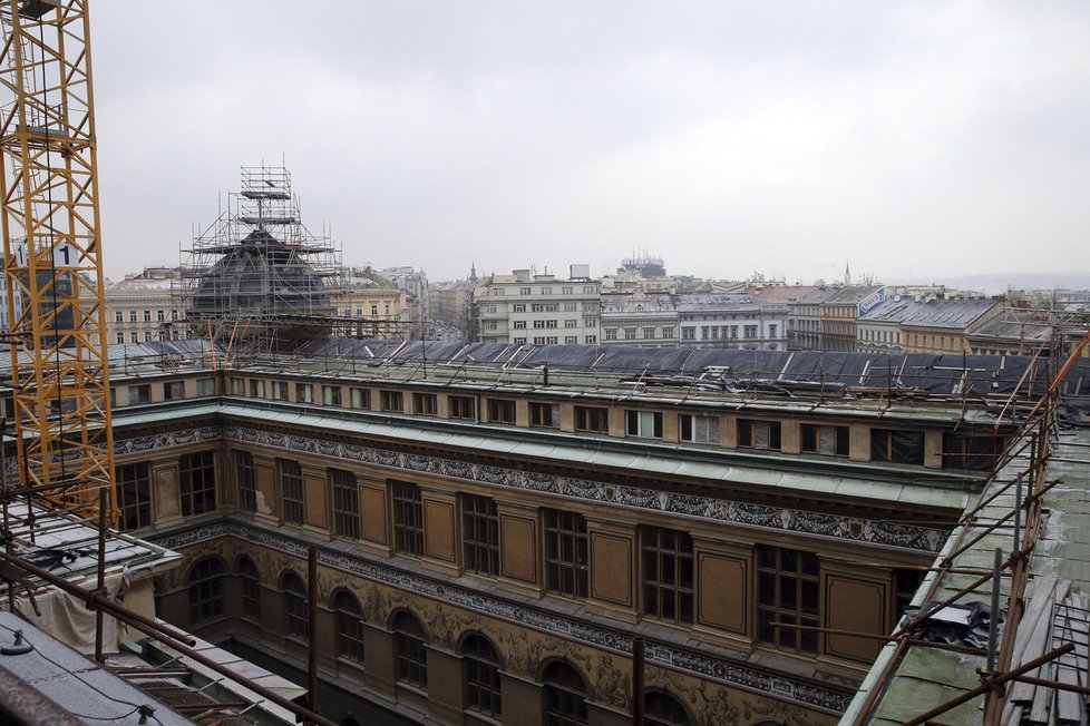 Během rekonstrukce jsme navštívili i střechu Národního muzea.