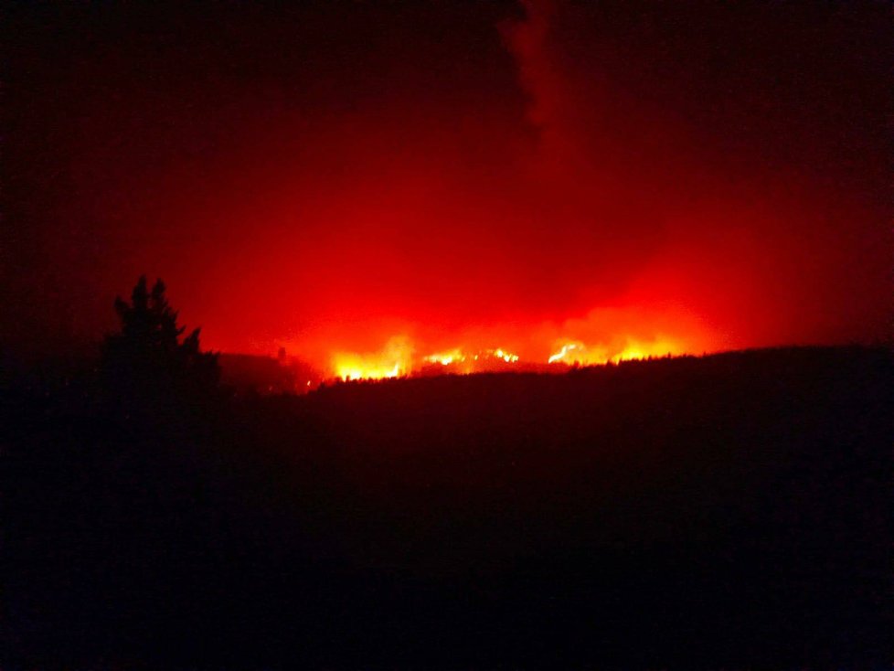 Požár v lese v Českém Švýcarsku (25.07.2022)