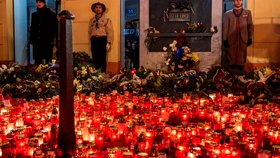 Centrem oslav 17. listopadu se stala tradičně Národní třída (17.11.2025)