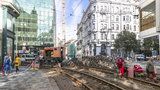 Cestující, pozor! Velká omezení v centru Prahy, tramvaje na několika místech nepojedou