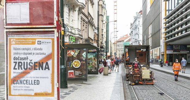 Provoz tramvají v centru Prahy se vrátí do normálu již v úterý.