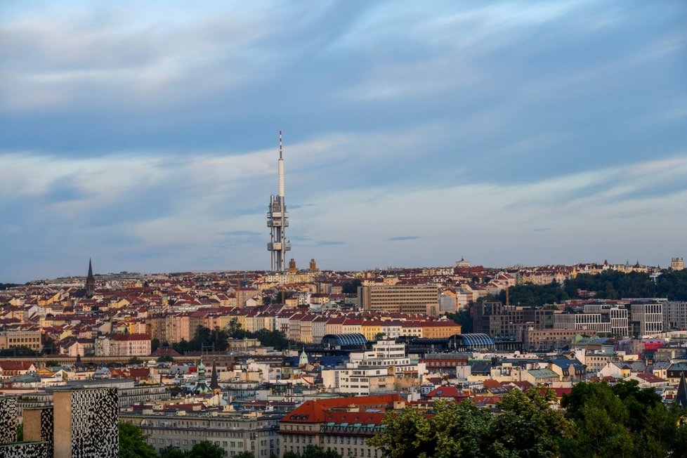 Vyhlídka ze střechy Národního zemědělského muzea, červen 2020.